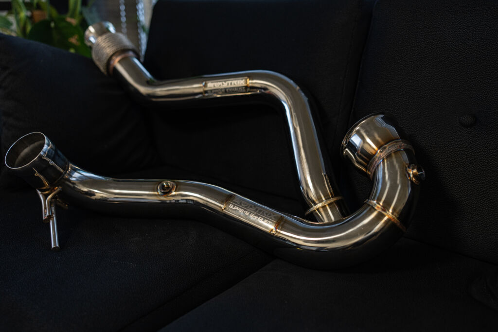Downpipe Armytrix Mercedes CLA 45 AMG