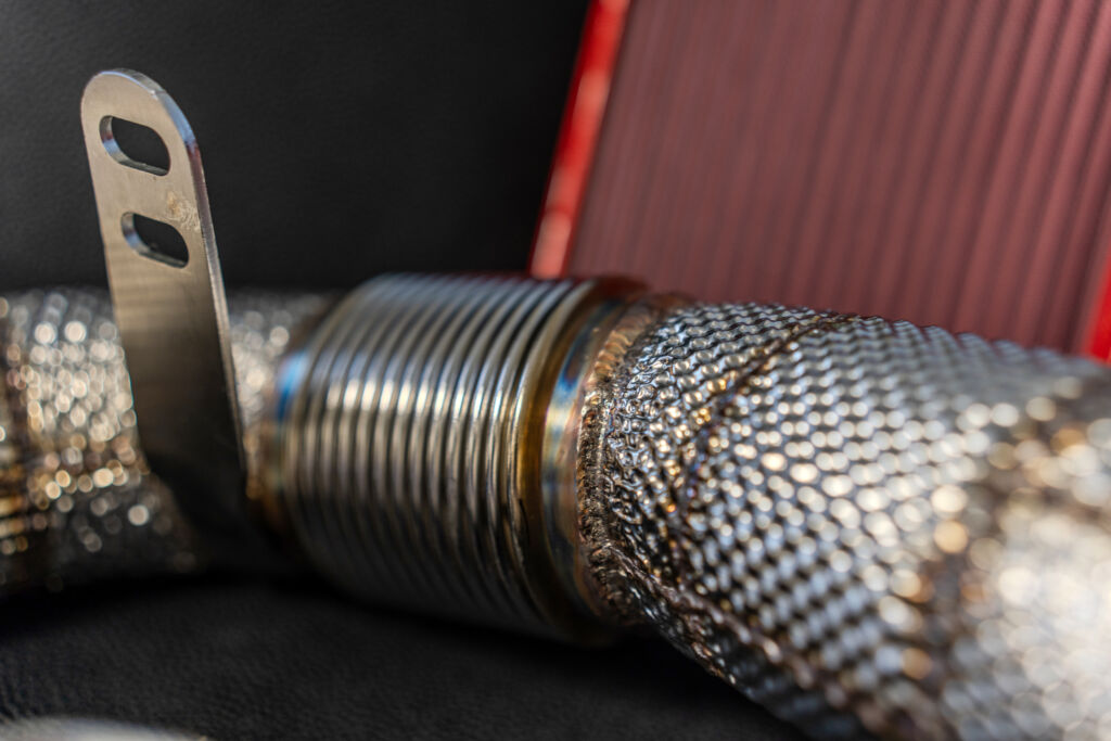 racing downpipes bmw g05