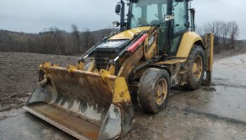 Usuwanie AdBlue w Caterpillar 432F2