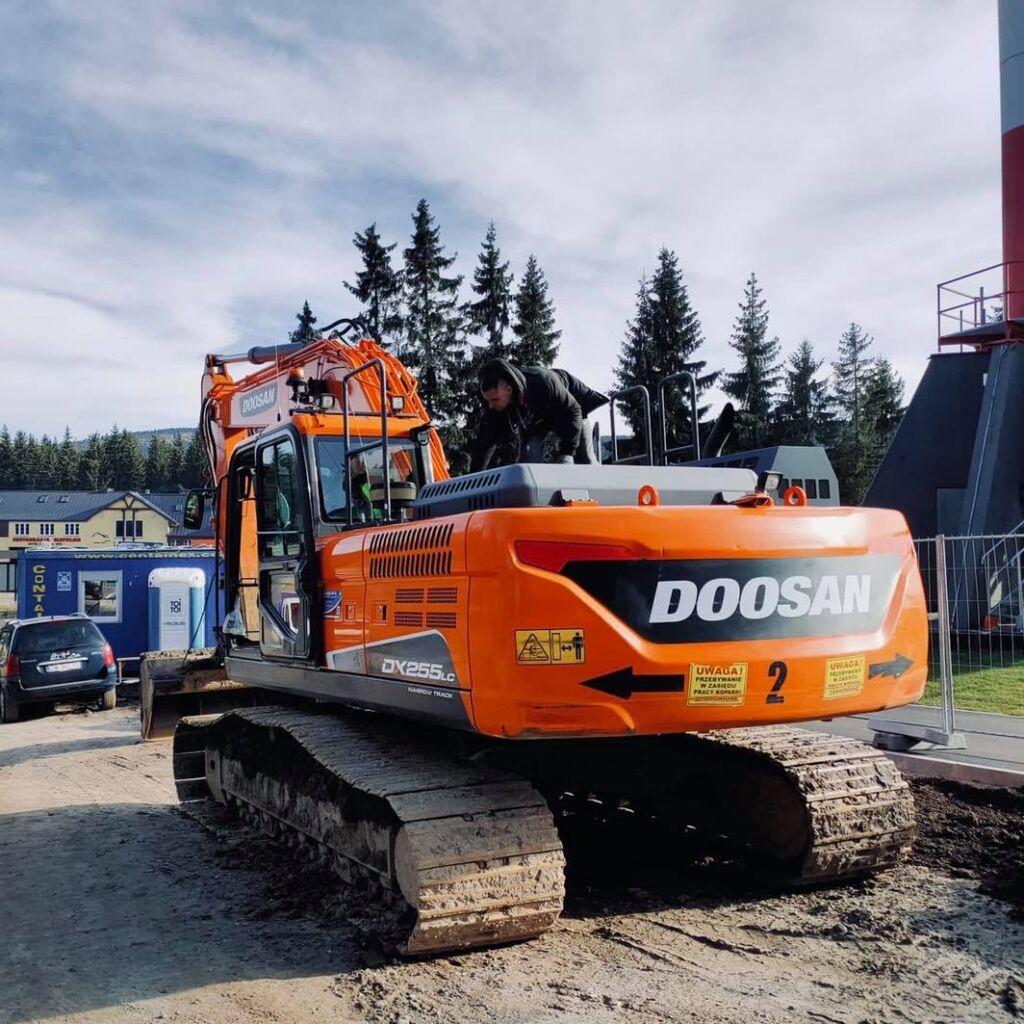 doosan dx 255 lc